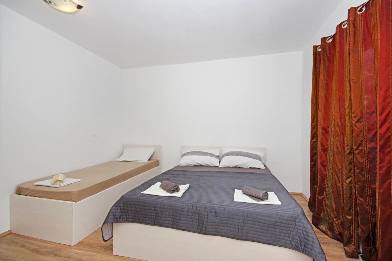 Apartmani Andrija Živogošće エクステリア 写真