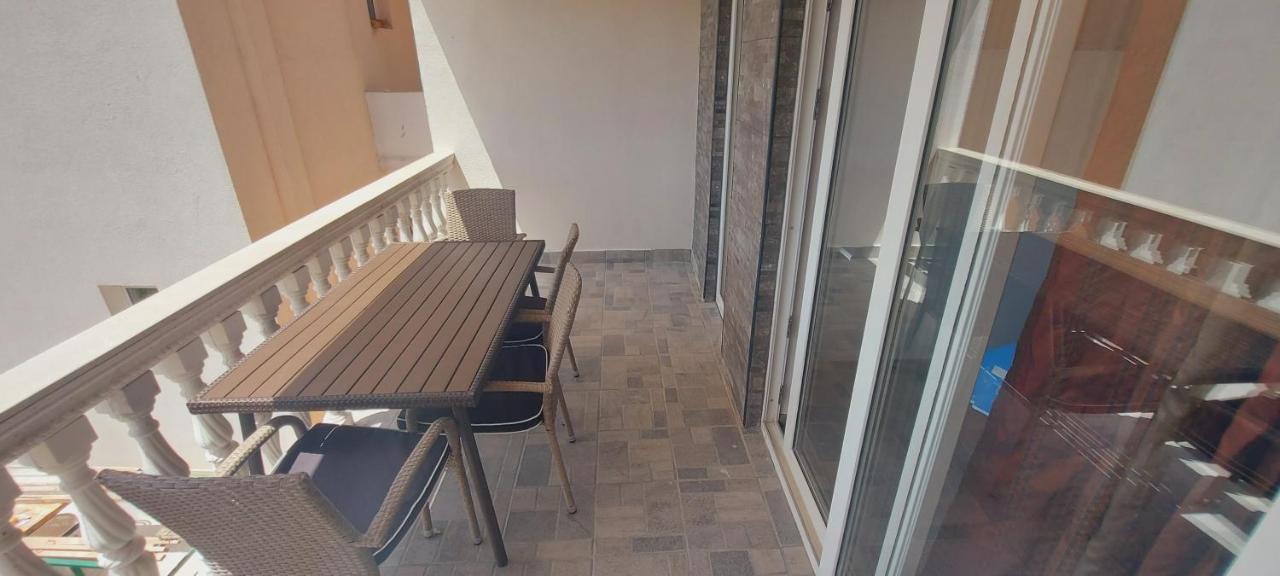 Apartmani Andrija Živogošće エクステリア 写真