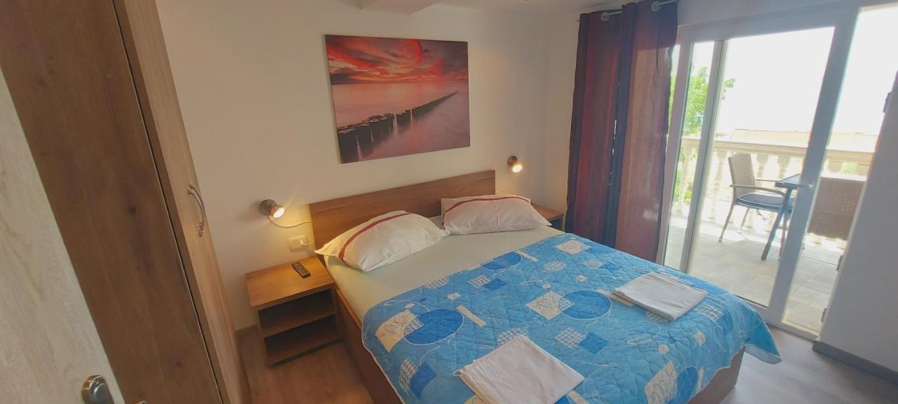 Apartmani Andrija Živogošće エクステリア 写真