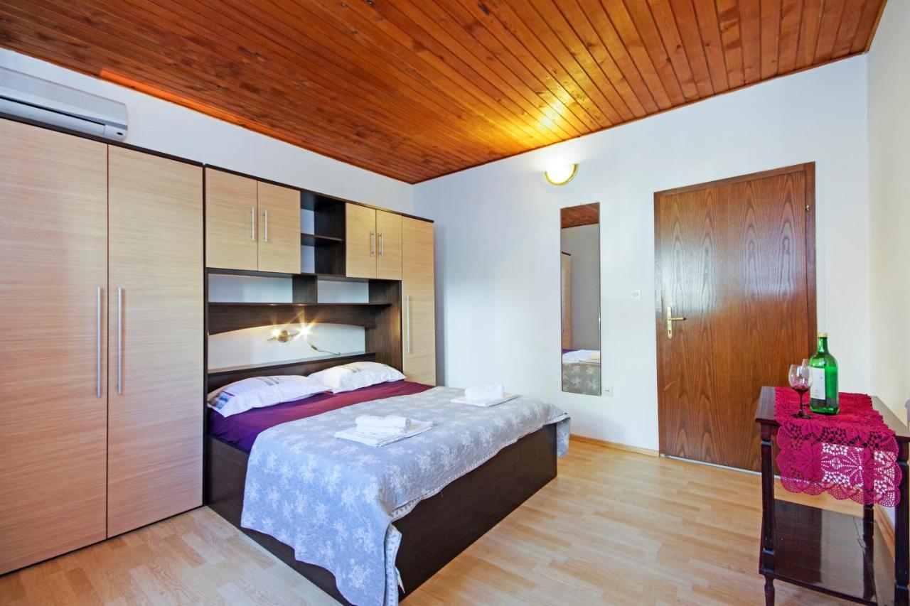 Apartmani Andrija Živogošće エクステリア 写真