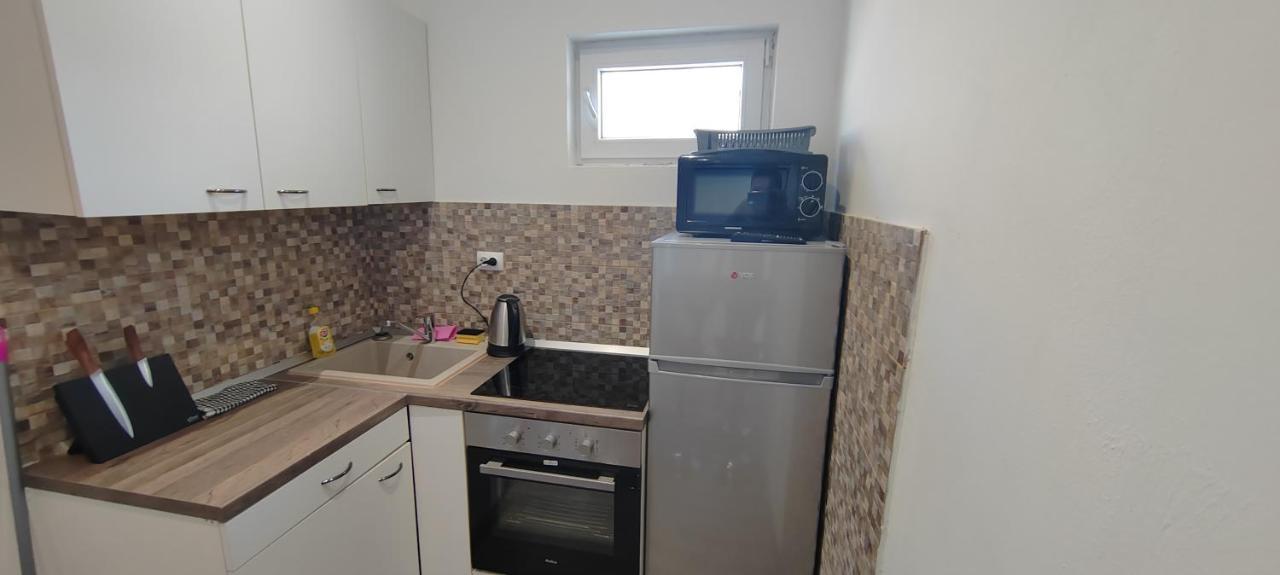 Apartmani Andrija Živogošće エクステリア 写真